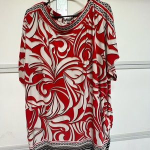 Women’s 3X top